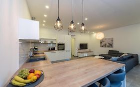 Angela Luxury Apartment I